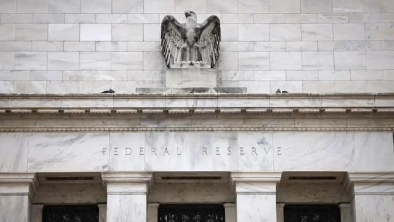 US Fed Prepared to Intervene as Market Jitters Deepen Amid Tariff Turmoil